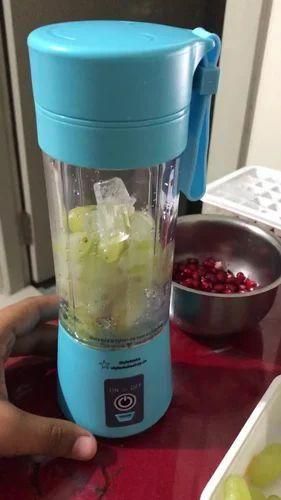 Vault Pro – Portable 6-Blade Instant Juicer